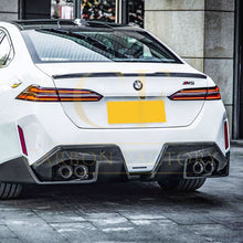 Load image into Gallery viewer, CF Style Pre-Preg Carbon Fibre Rear Spoiler for BMW G60 5 Series G90 M5 24-Present
