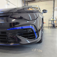 Load image into Gallery viewer, Golf R mk8 (Pre facelift) Front Outer Quarter Decals
