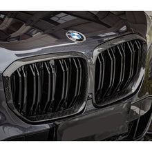 Load image into Gallery viewer, Pre-preg Carbon Fibre Front Grille for BMW G05 X5 19-22
