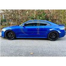 Load image into Gallery viewer, V Style Carbon Fibre Boot Spoiler for Audi B8.5 RS5 Coupe 12-16
