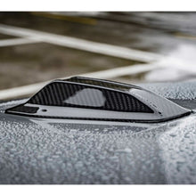 Load image into Gallery viewer, Pre-Preg Carbon Fibre Shark Fin Antenna Cover for BMW G26 4 Series Gran Coupe i4 21-25
