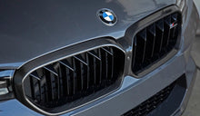 Load image into Gallery viewer, TRE Pre-Preg Carbon Fibre Grille Surround for BMW 5 Series &amp; M5 LCI (2020-2023, G30 G31 F90)
