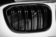 Load image into Gallery viewer, Eventuri Carbon Fibre Cold Air Intake System for BMW X3M &amp; X4M (F97/F98, F9X, S58) – Carbon Airbox Lid, Front Scoops + High-Flow Filters
