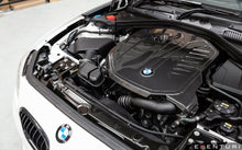 Load image into Gallery viewer, Eventuri BMW B58 Carbon Engine Cover (M140i, M240i, 340i &amp; 440i)
