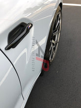 Load image into Gallery viewer, AP Design Front Carbon Arch Guards/Mud Flaps - M2 F87
