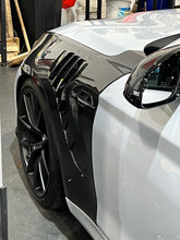 Load image into Gallery viewer, BMW M2/M2C F87 CARBON FIBRE FENDERS
